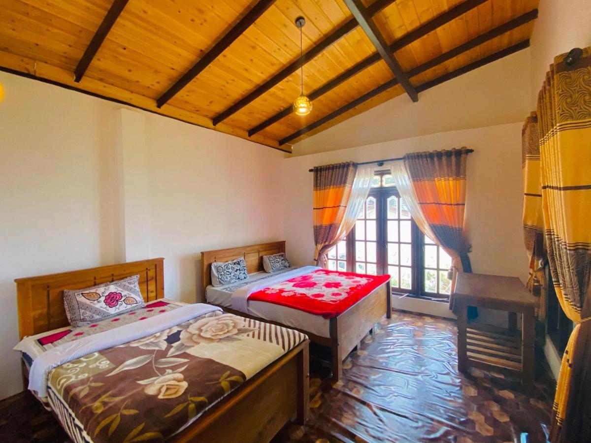 Inn Travellers Nest *